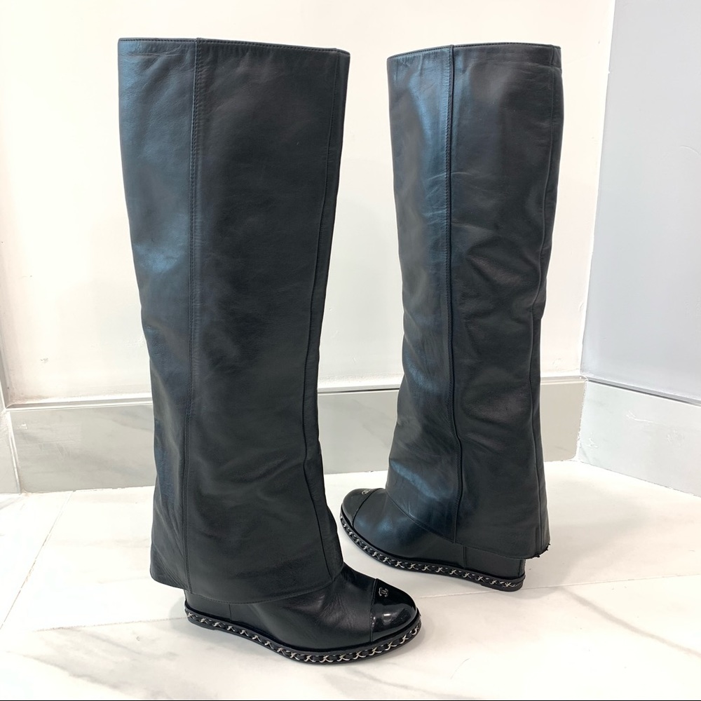 SOLD. CHANEL boots 38 run small - Picture 1 of 14